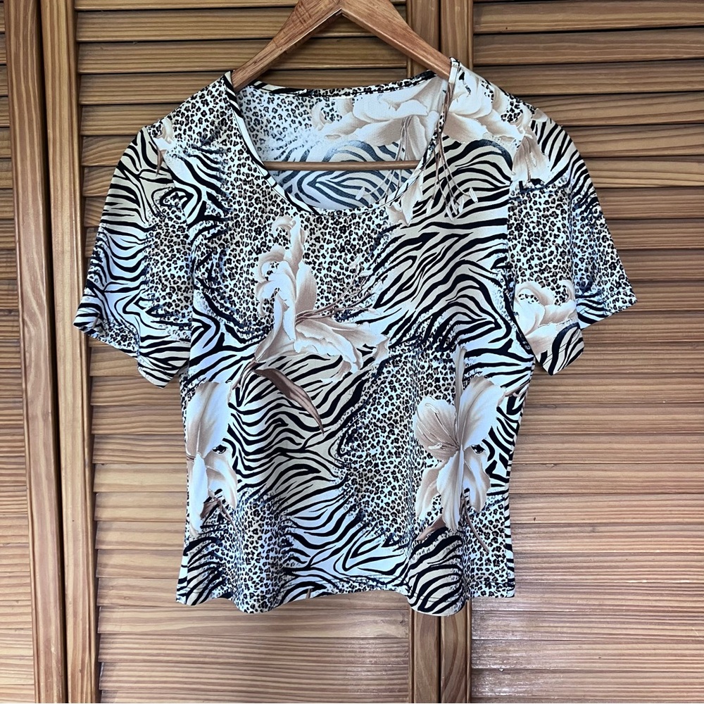 Whimsygoth Mixed Animal Print Floral Short Sleeve Top Women’s Small
